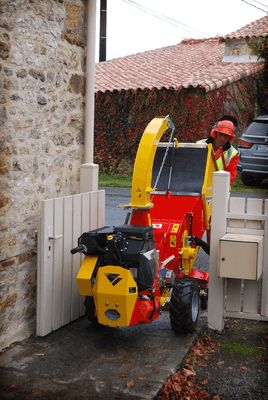 Matériel forestier - Broyeurs de végétaux - Broyeur de branches autotracté VEGETOR DA