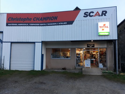 CHAMPION