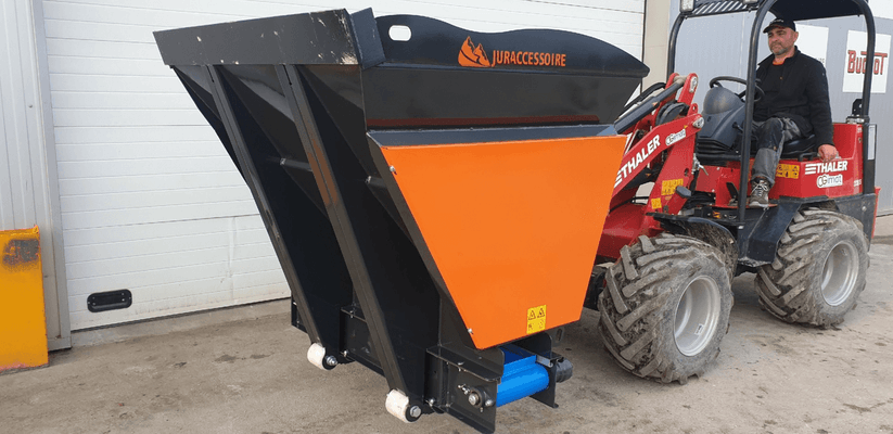 Manutention - Outils de manutention - Godet pailleur de logettes BEDDING MASTER