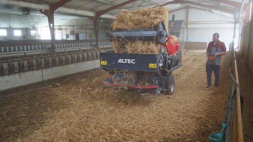 Alimentation - Dérouleuses - Dérouleuse pailleuse radiocommandée