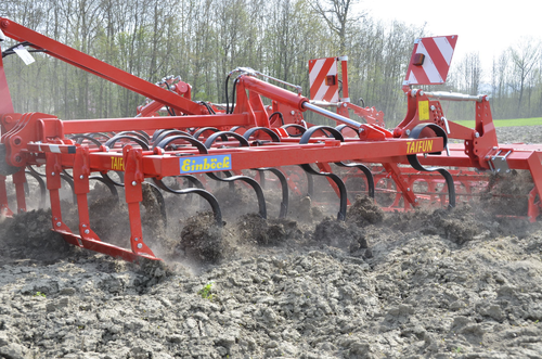 Travail du sol - Cultivateurs - Scalpeur - TAIFUN - HURRICANE